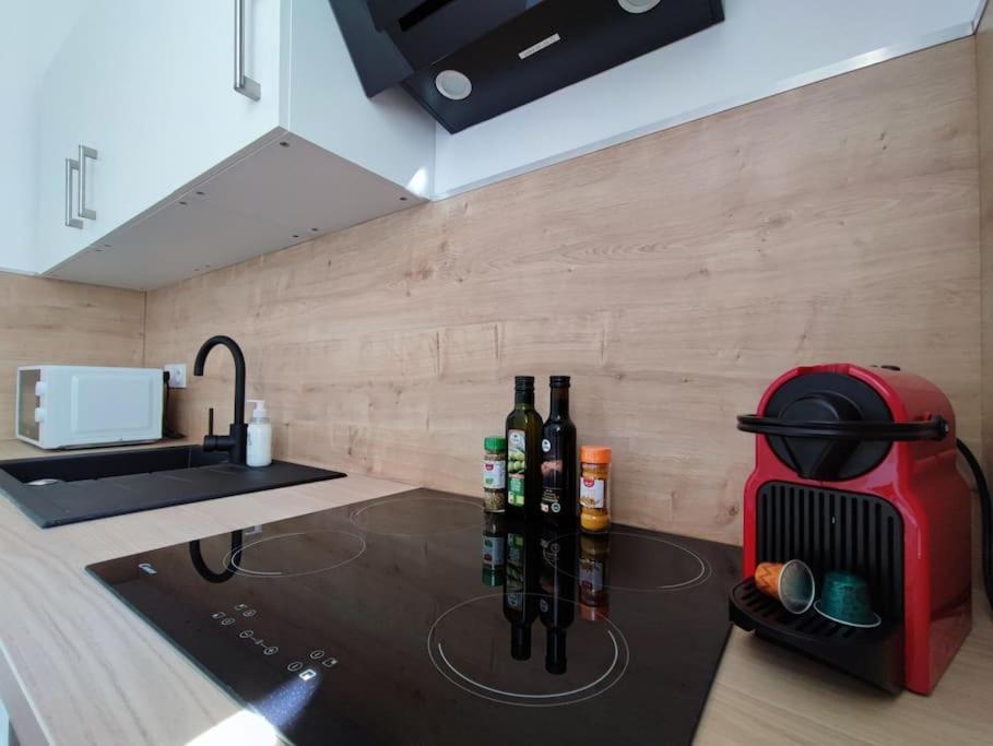 Pause Entre Cite Et Bastide *Clim *Wifi *Smart Tv Apartment Carcassone Exterior photo