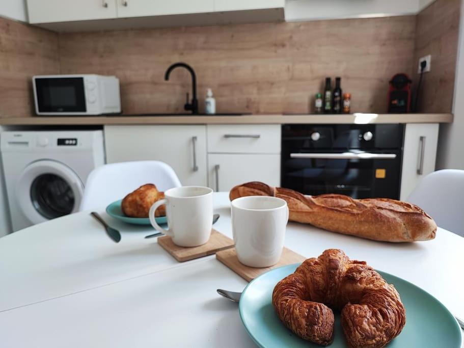Pause Entre Cite Et Bastide *Clim *Wifi *Smart Tv Apartment Carcassone Exterior photo