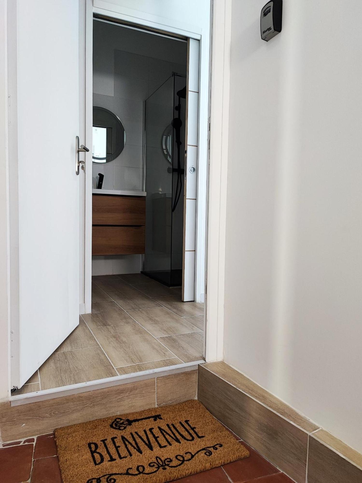 Pause Entre Cite Et Bastide *Clim *Wifi *Smart Tv Apartment Carcassone Exterior photo