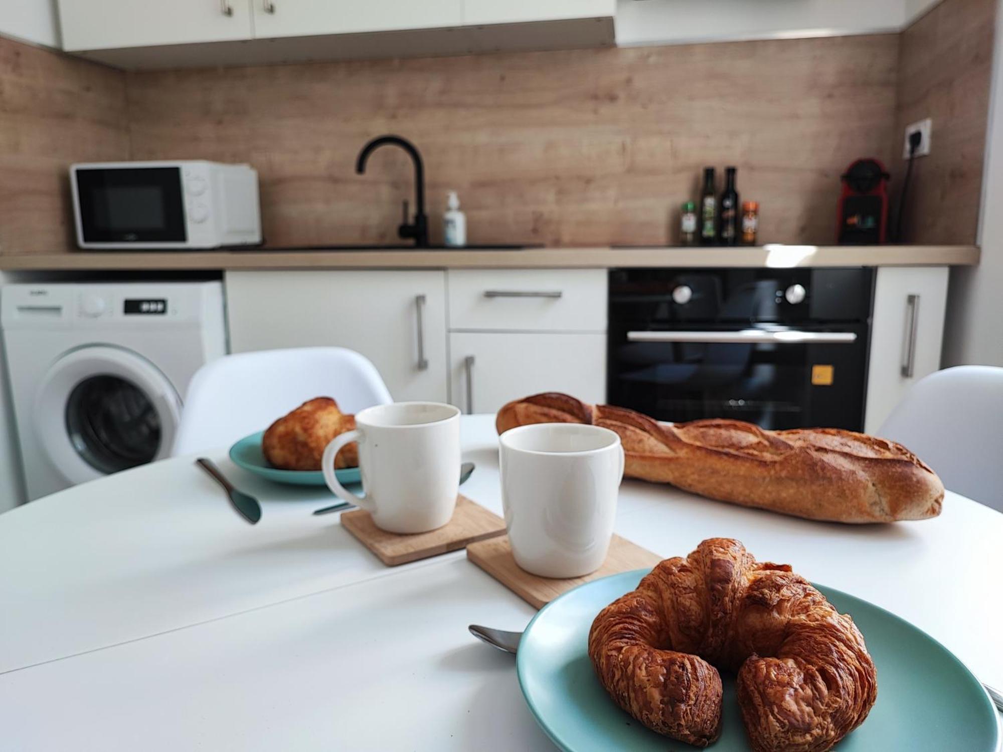 Pause Entre Cite Et Bastide *Clim *Wifi *Smart Tv Apartment Carcassone Exterior photo